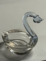 Élégante figurine de cygne en verre