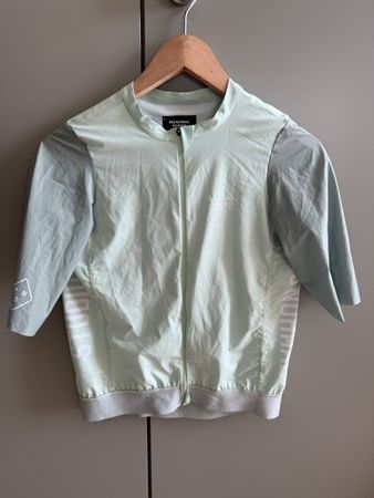 Pas Normal Studios Radtrikot hellgrün Grösse L neuwertig