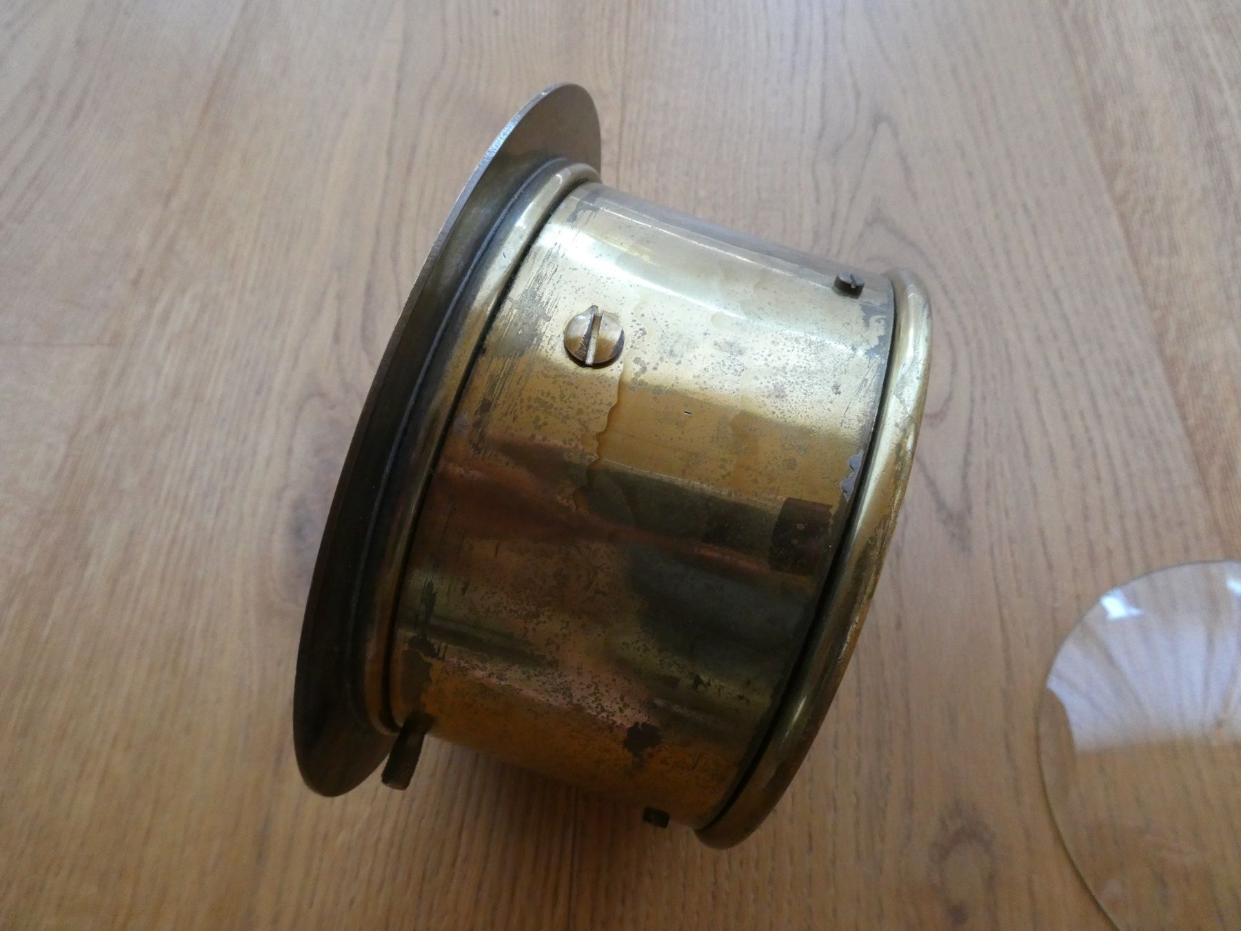 Orologi: Uhr in einem massiven Messinggehäuse – Usato da Lüchingen venduto da Eeizo 9