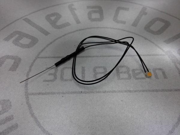 Componenti elettronici: LED SMD 3528 warmweiss, 12V verkabelt – Nuovo (secondo la descrizione) da Luzern venduto da Salefactory 1