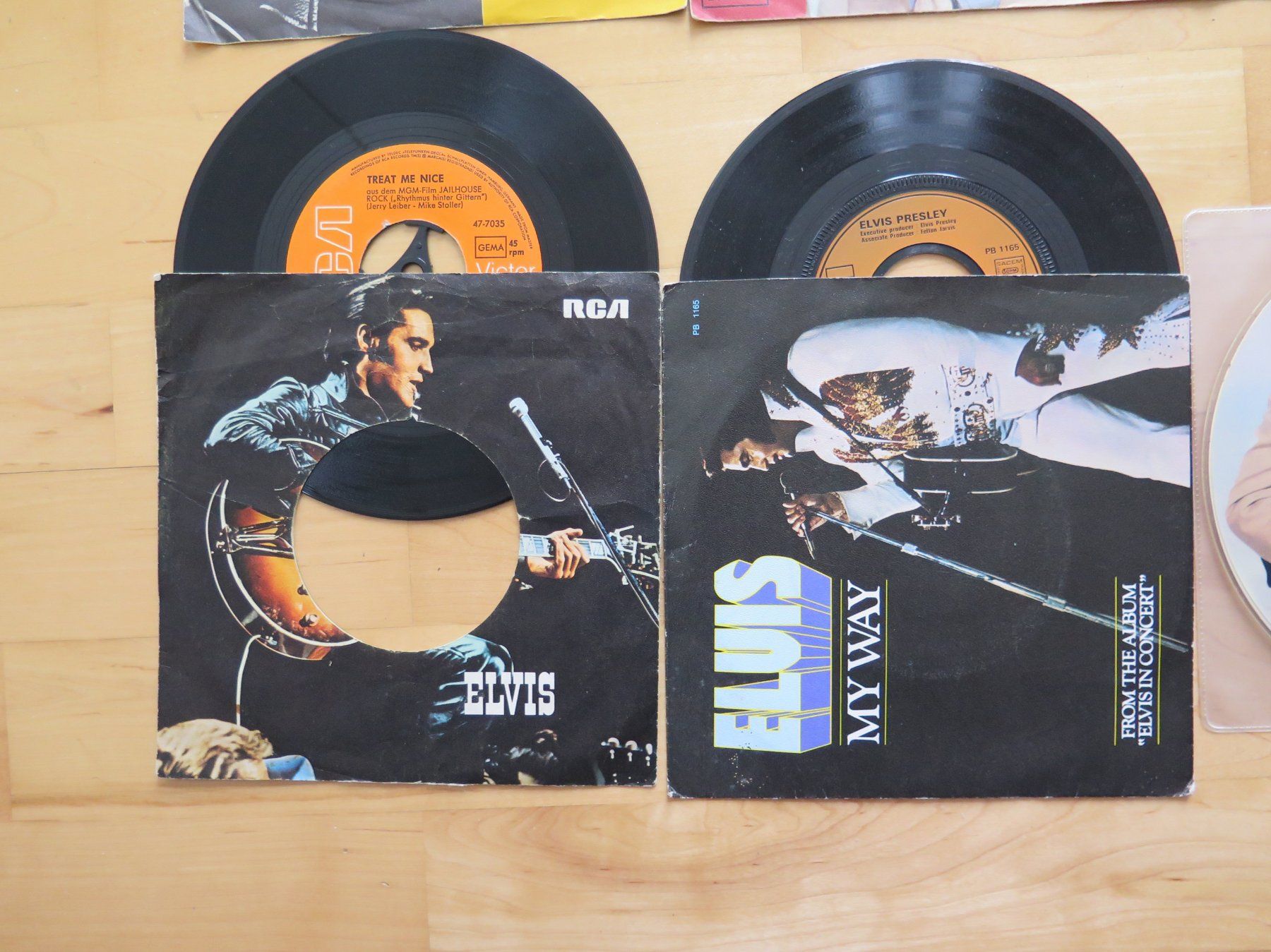 Dischi in vinile: 7 Elvis Presley vinyl singles – Usato da zürich venduto da celotto 1