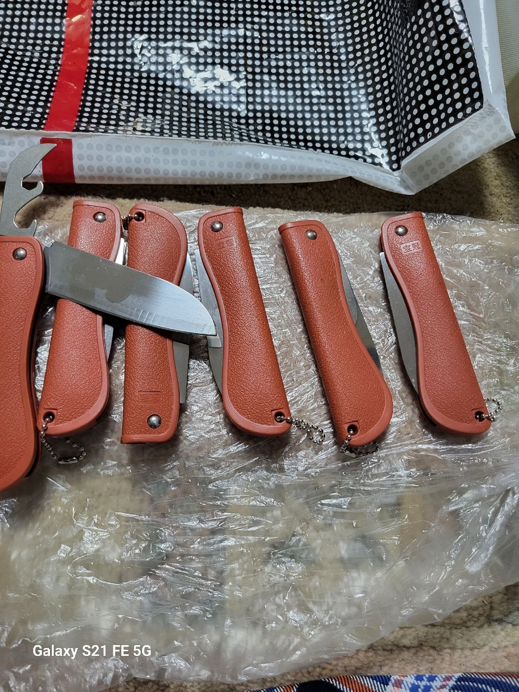Coltelli tascabile: 6 X Taschenmesser neu – Nuovo e nell'imballaggio originale da Riehen venduto da tamola67
