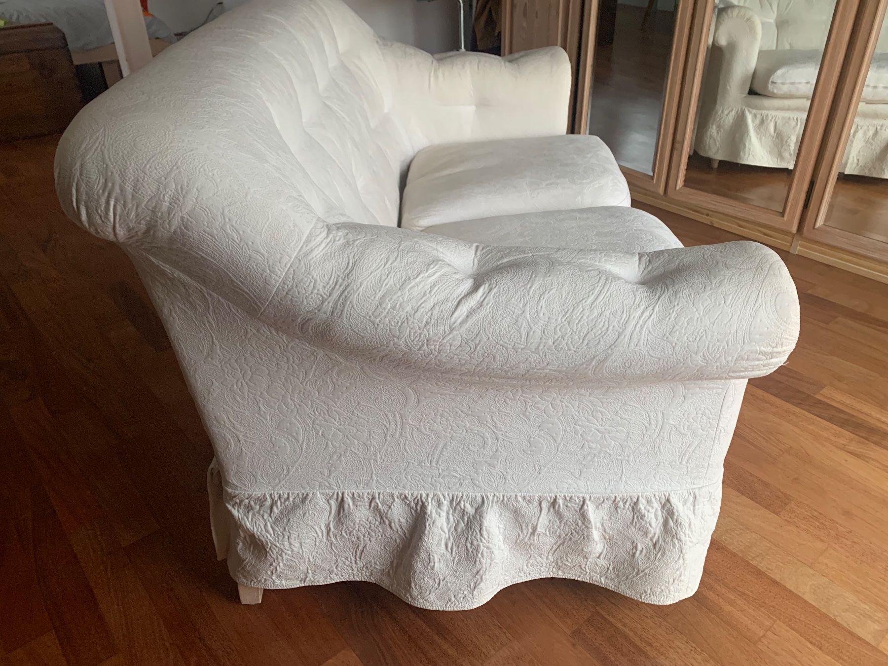 Divani: Landhausstil Sofa  145 cm breit – Usato da Wohlen AG venduto da samoali