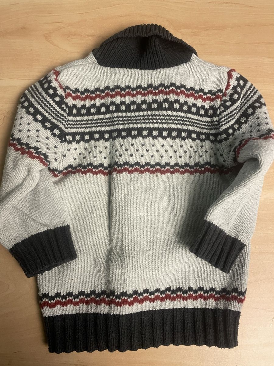 H&M Giacche & Cappotti: Warme H&M Strickjacke mit Pinguinen, Gr. 86 – Usato da Obergerlafingen venduto da cabo4 3