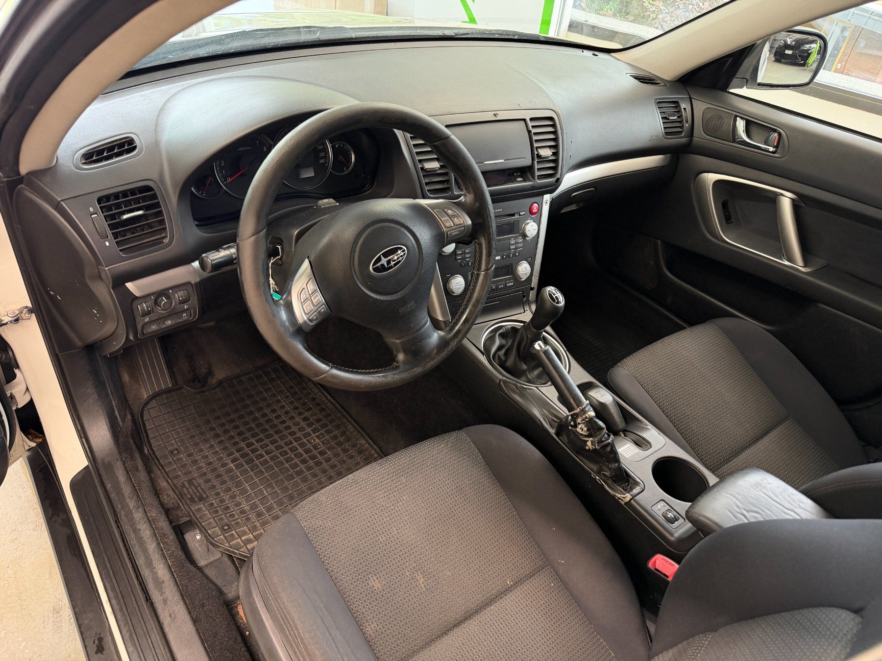 Subaru Automobili: SUBARU LEGACY OUTBACK 2.5i ab Platz – Usato da Adelboden venduto da Tonner 5