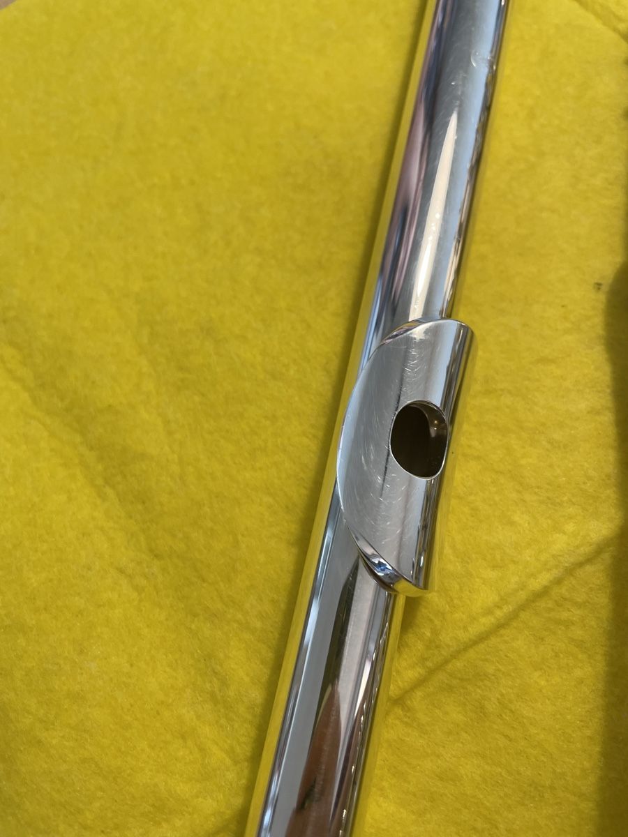 Yamaha Strumenti musicali: Yamaha YFL 281 Flute, top – Usato da Neuchatel venduto da gus_2dmy 7