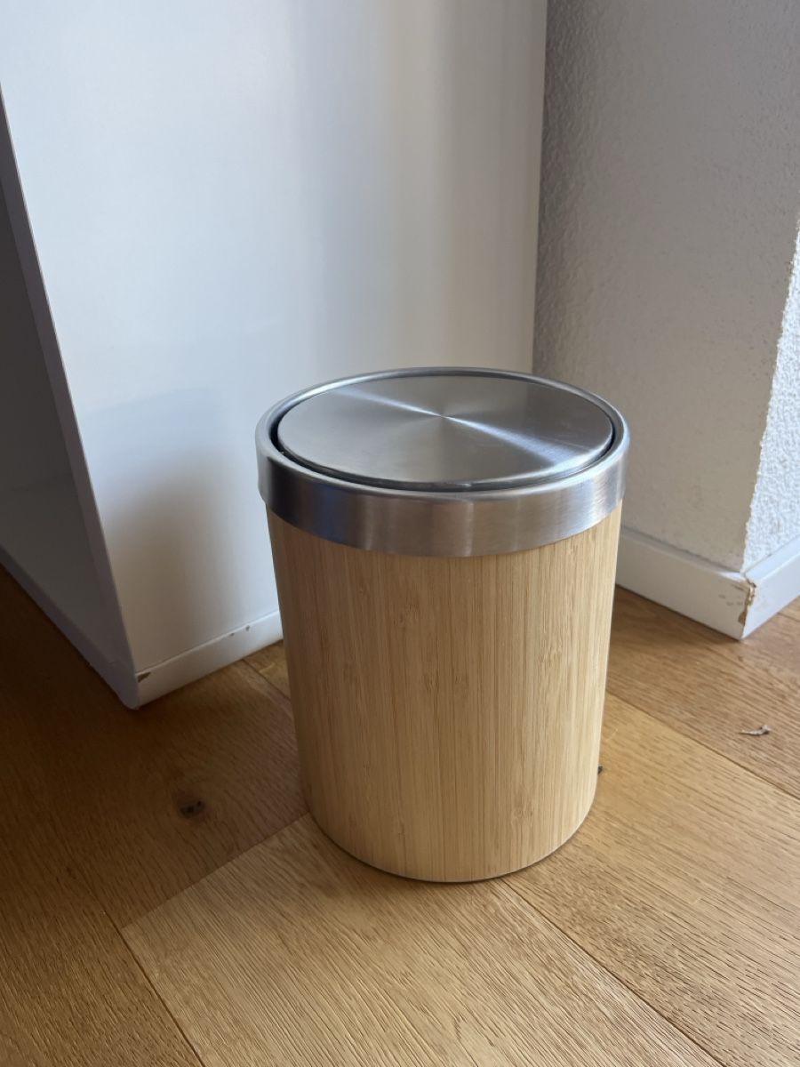 Ikea Cestini per rifiuti: IKEA Träsket – Usato da St. Gallen venduto da flo_n8mq