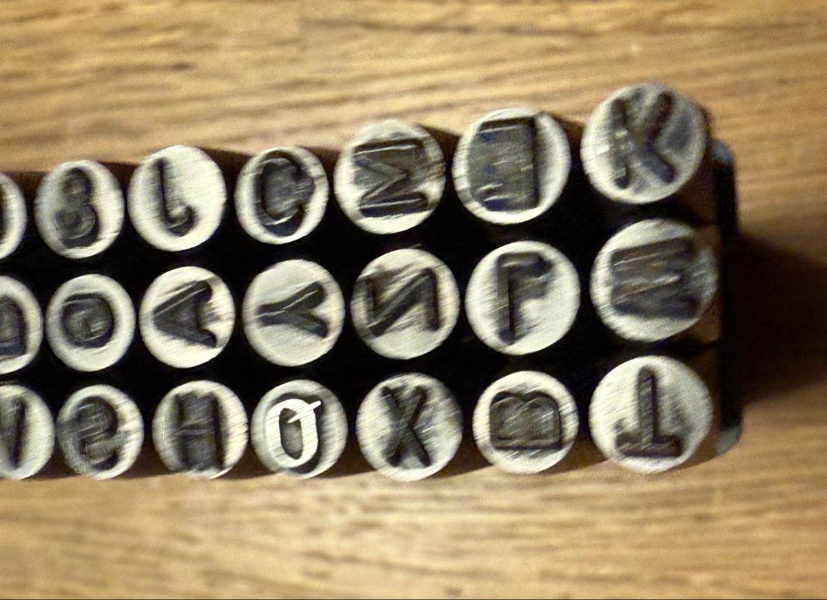 Timbri: Antike Schlagstempel Buchstaben Punze 3 mm – Usato da Goldach venduto da Messerguru 1