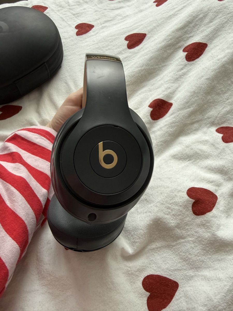 Beats Cuffie: beats studio 3 wireless kopfhörer – Usato da Unterägeri venduto da ann_x8pf 3