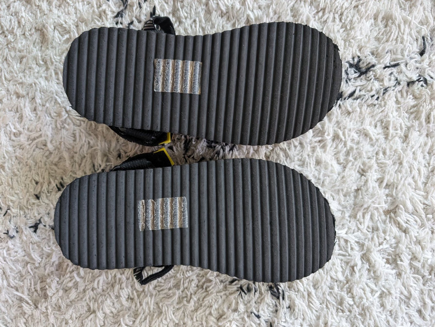 Zalando Scarpe per ragazzi: Sandales enfant – Usato da Fully venduto da Pelouche 1