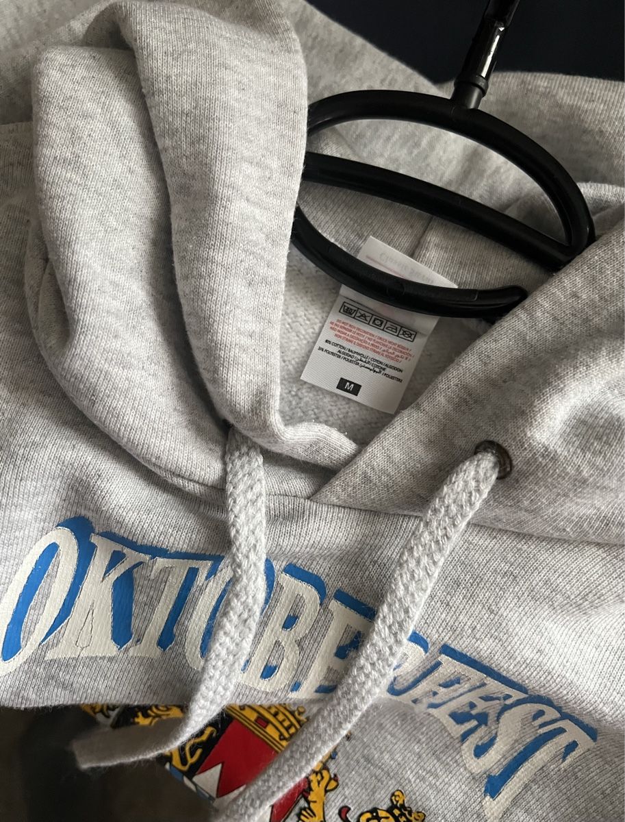 Maglioni & Felpe: Hoddie, Pullover (Gr. M) - Oktoberfest – Usato da Flawil venduto da NiceT 3