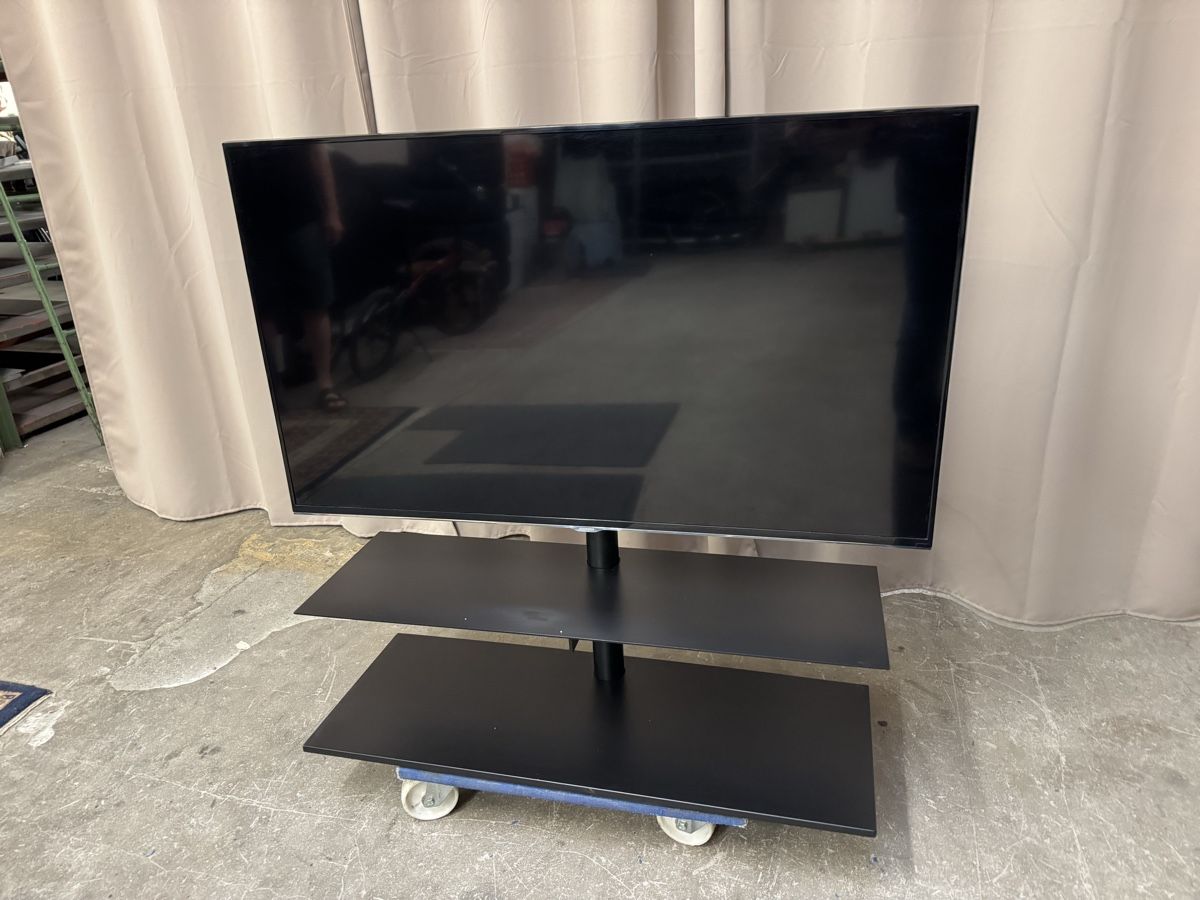 Televisori: Fernseher Samsung HG48ED690DB mit Standfuss           – Usato da Zürich venduto da takol 1