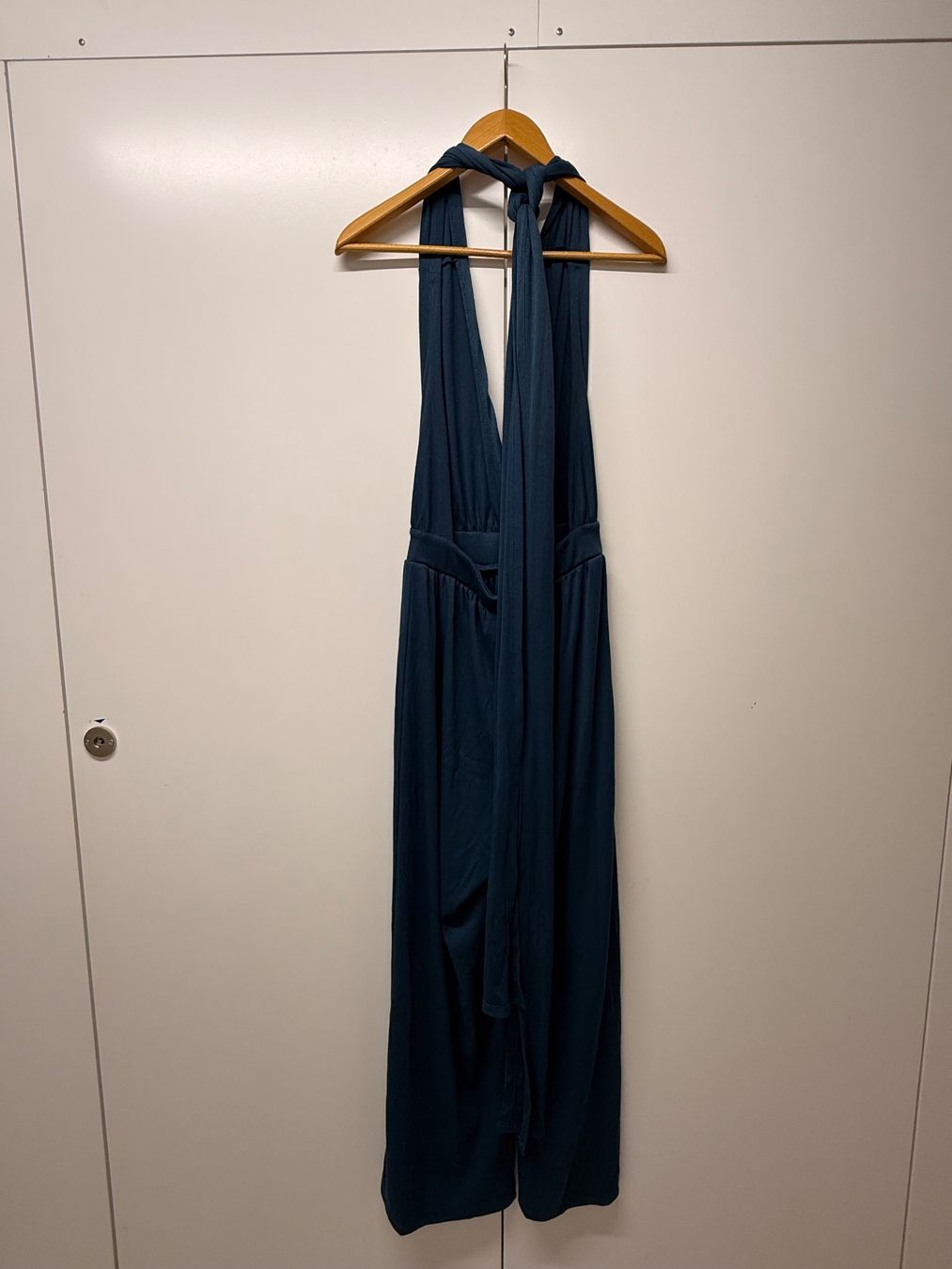 Tute: Dunkelblauer Jumpsuit, Gr. S - M, variabel tragbar – Nuovo (secondo la descrizione) da Zürich venduto da Cleo234 3