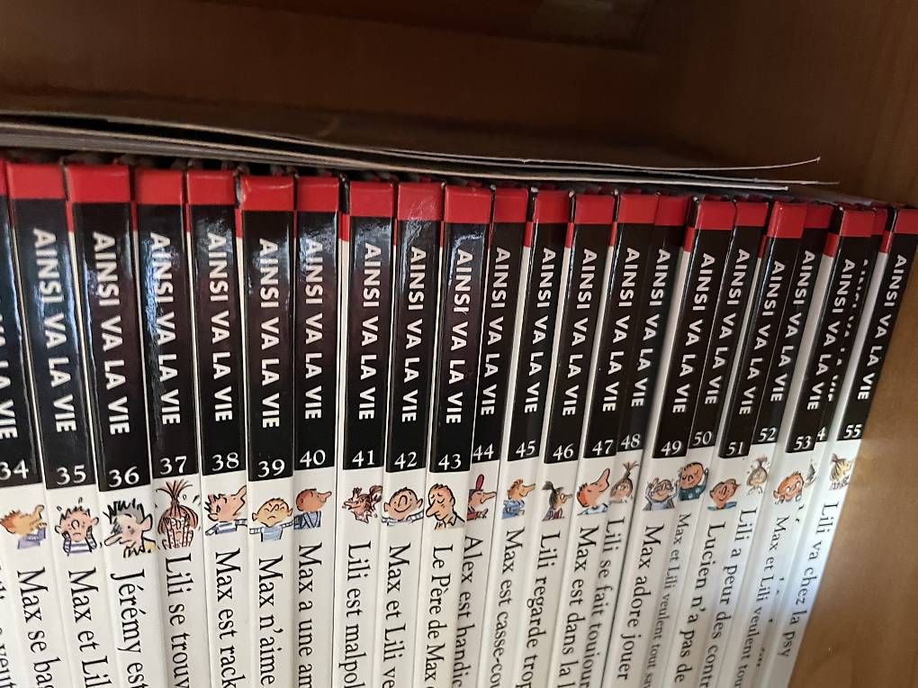 Bücher: Collection complète Max et Lili numéro 1 à 123 – Gebraucht aus Martigny von gai_2l9l 2