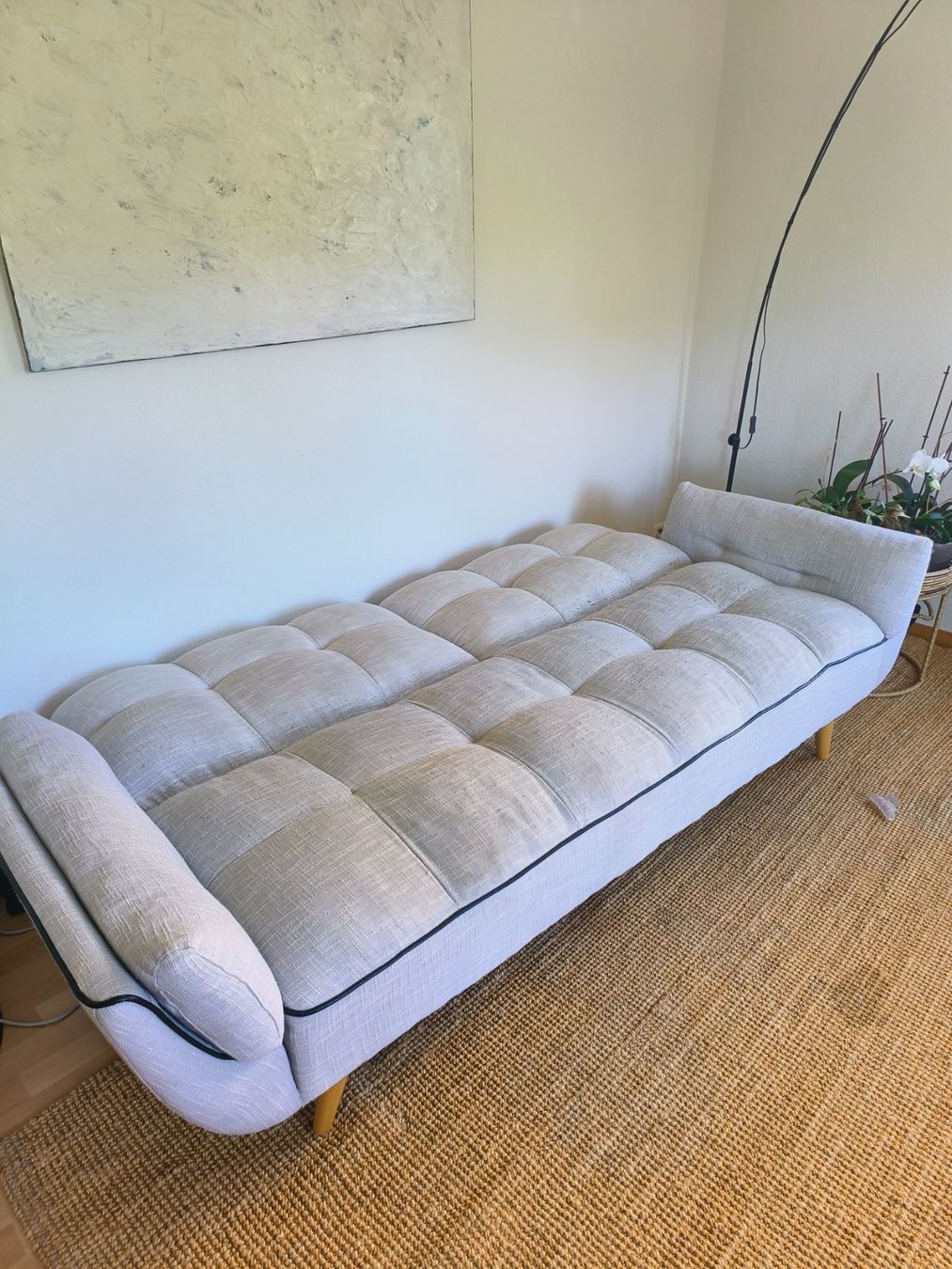 Sofas: Schlafsofa hellgrau mit schwarzer Keder-Umrandung – D'occasion à Frauenfeld par mia_7h75 4