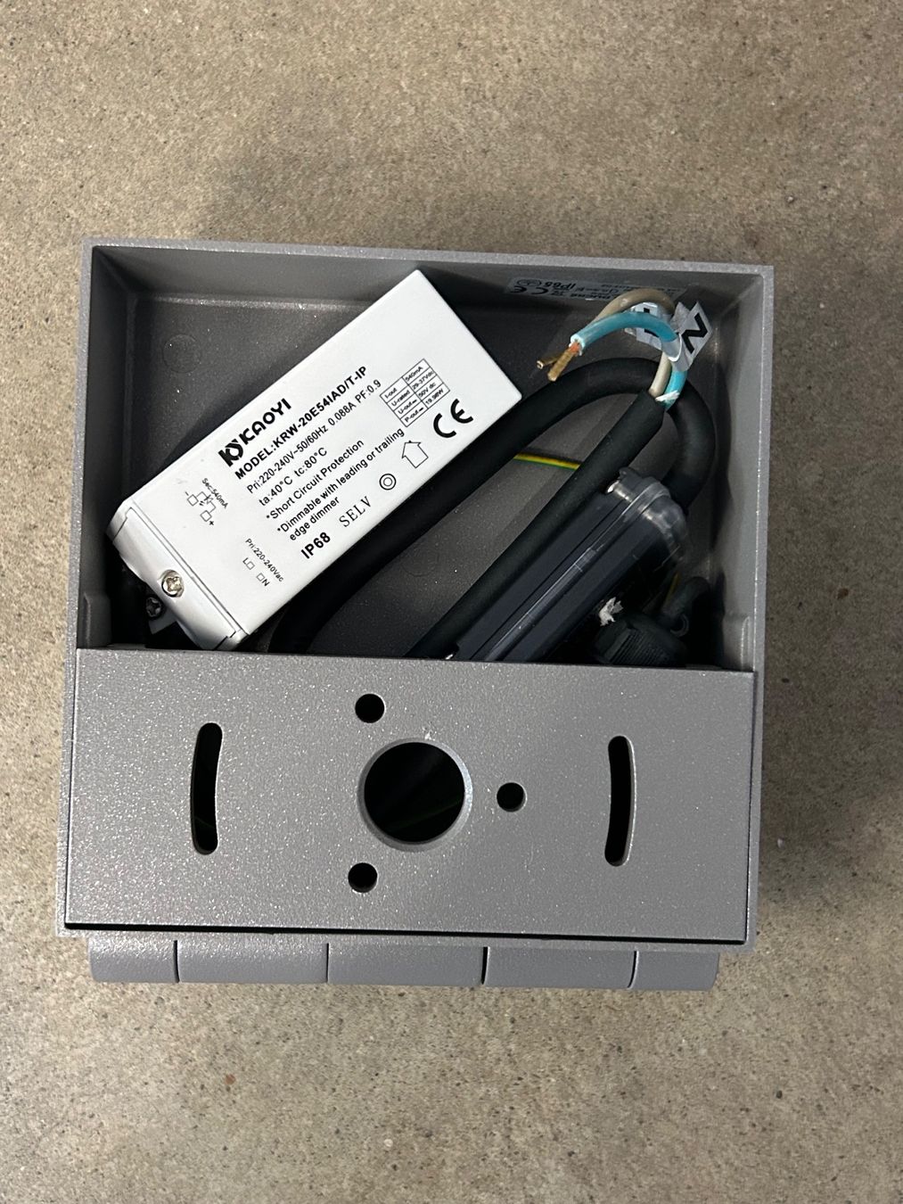 Lampade: Lampe LED moderne d'extérieur – Usato da Bourguillon venduto da val_dkq2 2