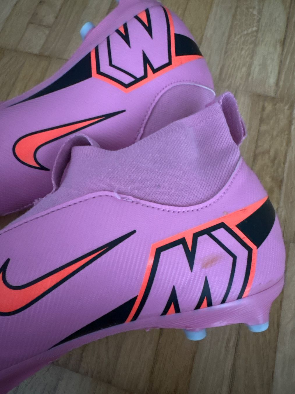 Nike Scarpe per ragazzi: Fussballschuhe Gr. 36,5 – Usato da Herisau venduto da sen_8w8b 4