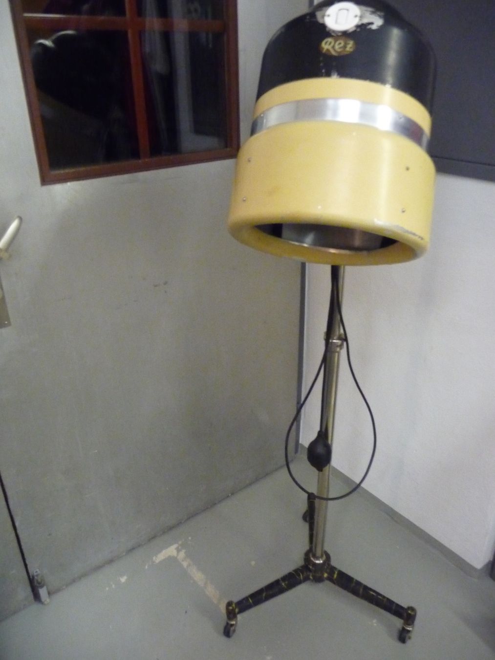 Sonstige Haarpflege: Rez Trockenhaube Vintage – Gebraucht aus Rafz von Powacaddy