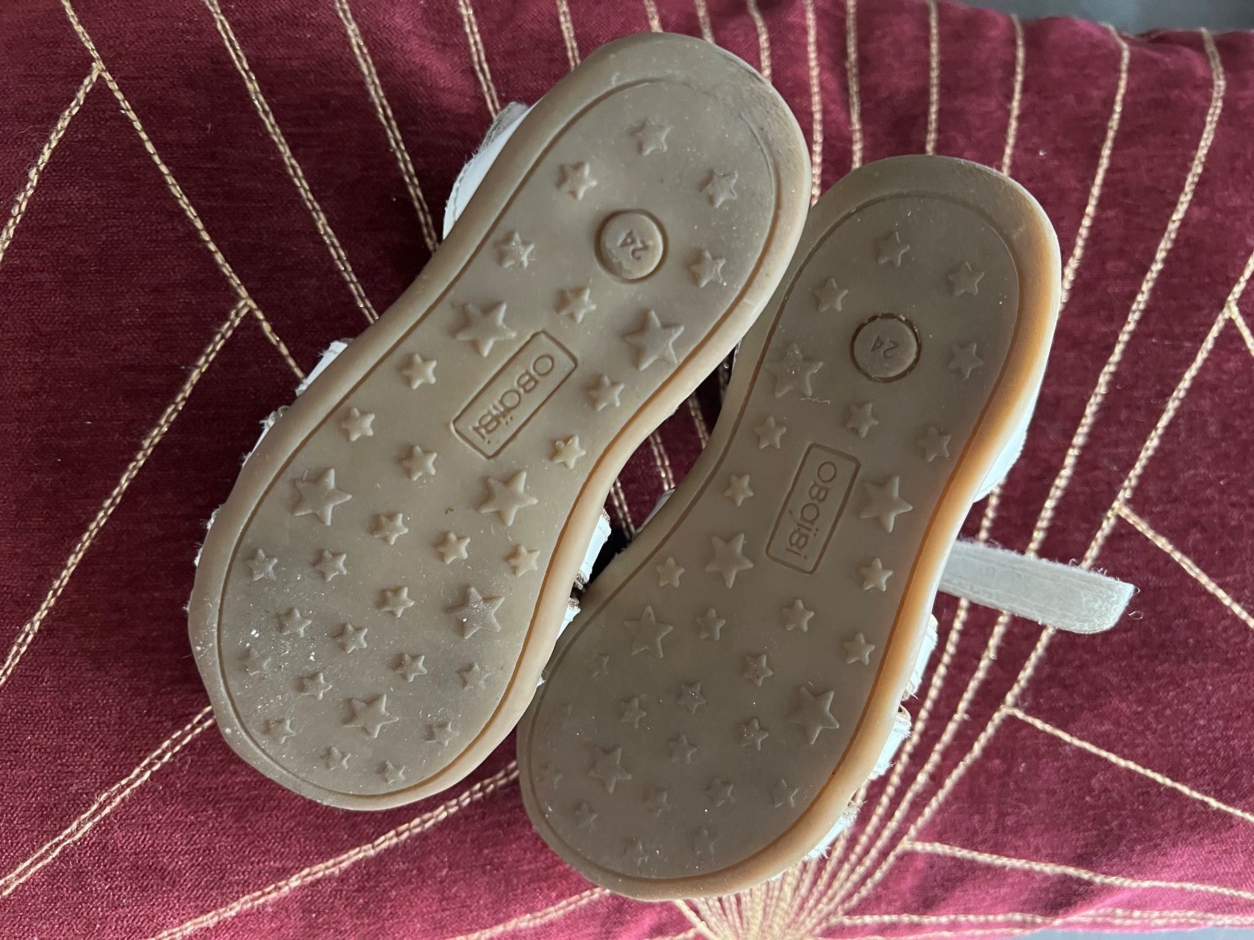 Schuhe für Mädchen: Süsse Okaidi Sandalen mit Gold – Gebraucht aus Thalwil von lom_858j 1