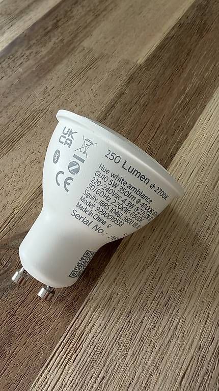 Lampade: Philips Hue GU 10 2700K – Usato da Frick venduto da TheBurningHeart 2