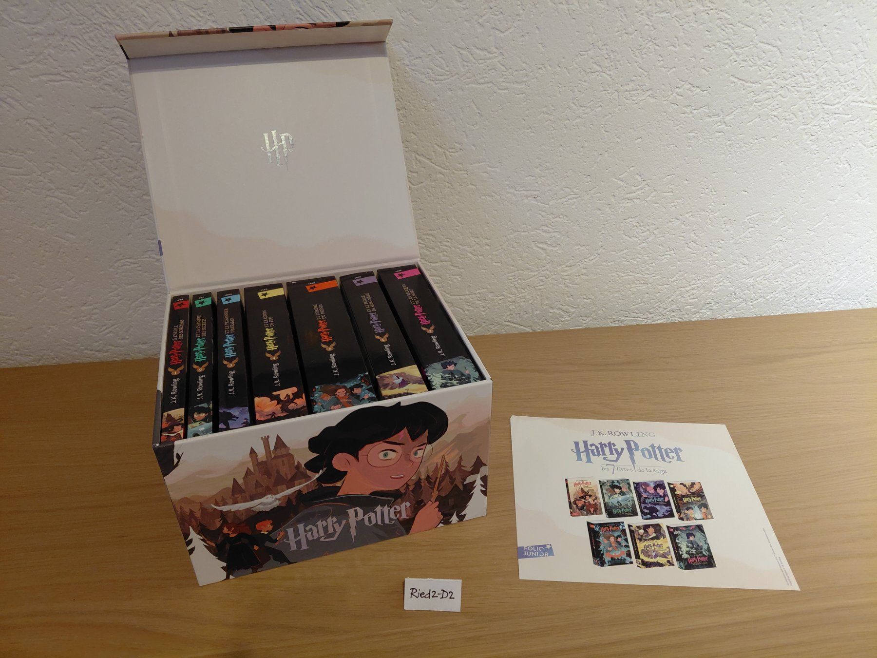 Libri: Coffret Intégrale Livres Harry Potter. NEUFS – Nuovo (secondo la descrizione) da La Chaux-de-Fonds venduto da Ried2-D2 2