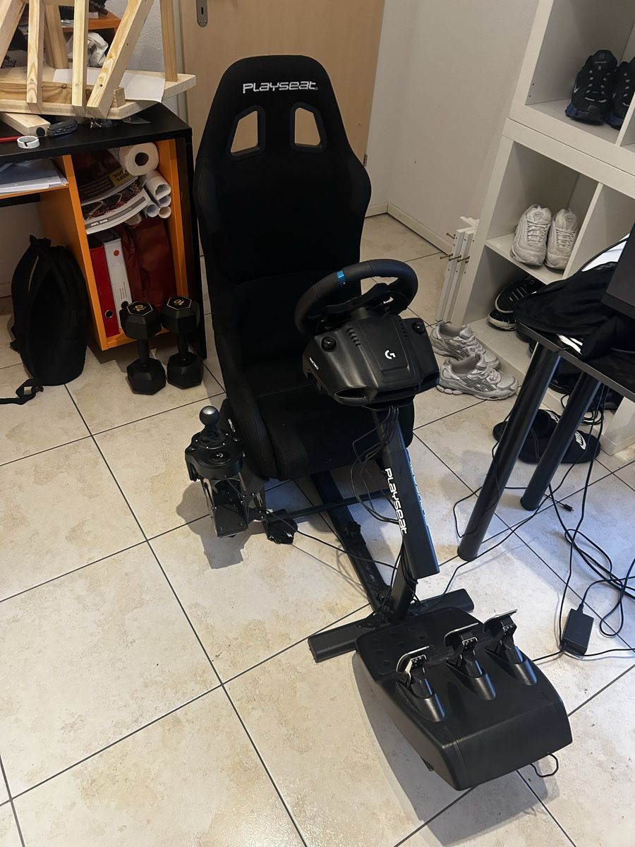 Playseat Sedie: Playseat + Logitech g29 – Usato da Gordola venduto da Yoshag12 1