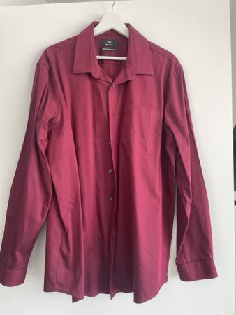 C&A Herrenhemd, Gr. XL, Weinrot, neuwertig
