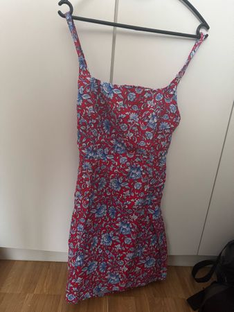 Robe mini Mango rouge à fleurs bleues
