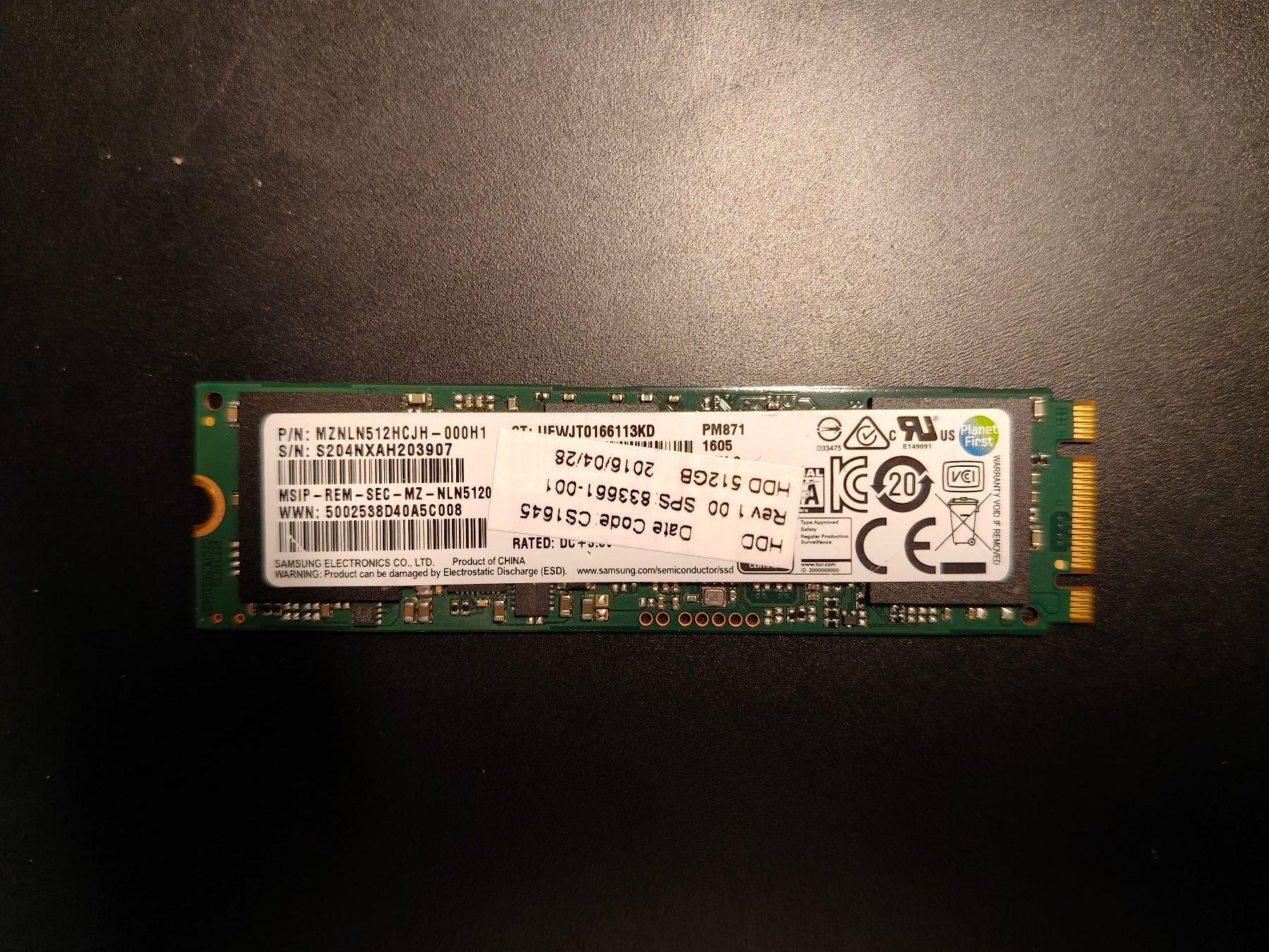 Samsung Dischi rigidi: Samsung SSD 512GB M.2 SATA NGFF – Usato da Rebstein venduto da sho_7yky
