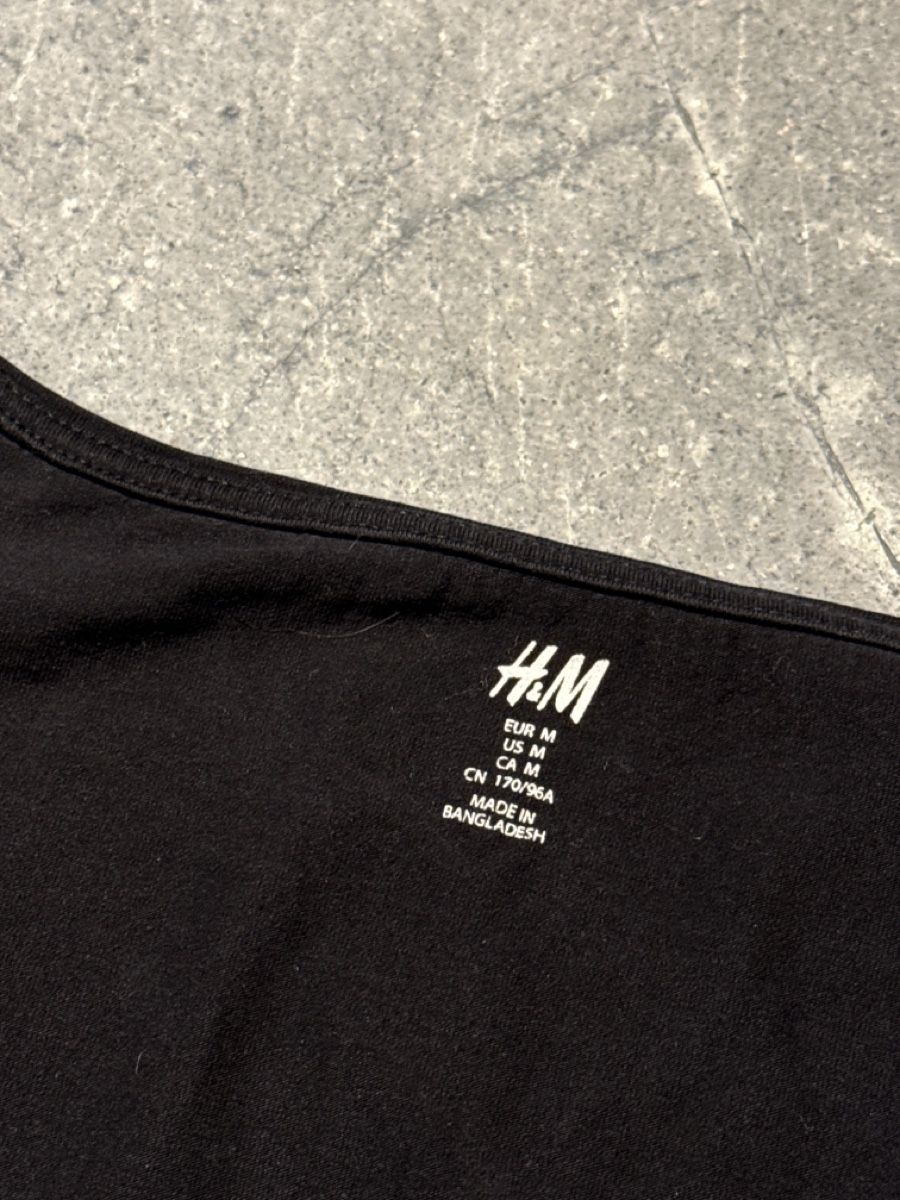 H&M T-shirt: H&M Longsleeve Shirt Schwarz, Grösse M, Basic, Top! – Nuovo (secondo la descrizione) da Wegenstetten venduto da ItsVi 1