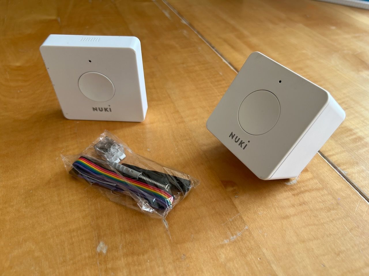 Nuki Lucchetti: Nuki Opener und Bridge Set Smartlock – Usato da Pfaffhausen venduto da dani_p_2014