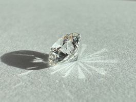 1.02 ct Diamant | D-E VVS | zertifiziert | Brillantschliff