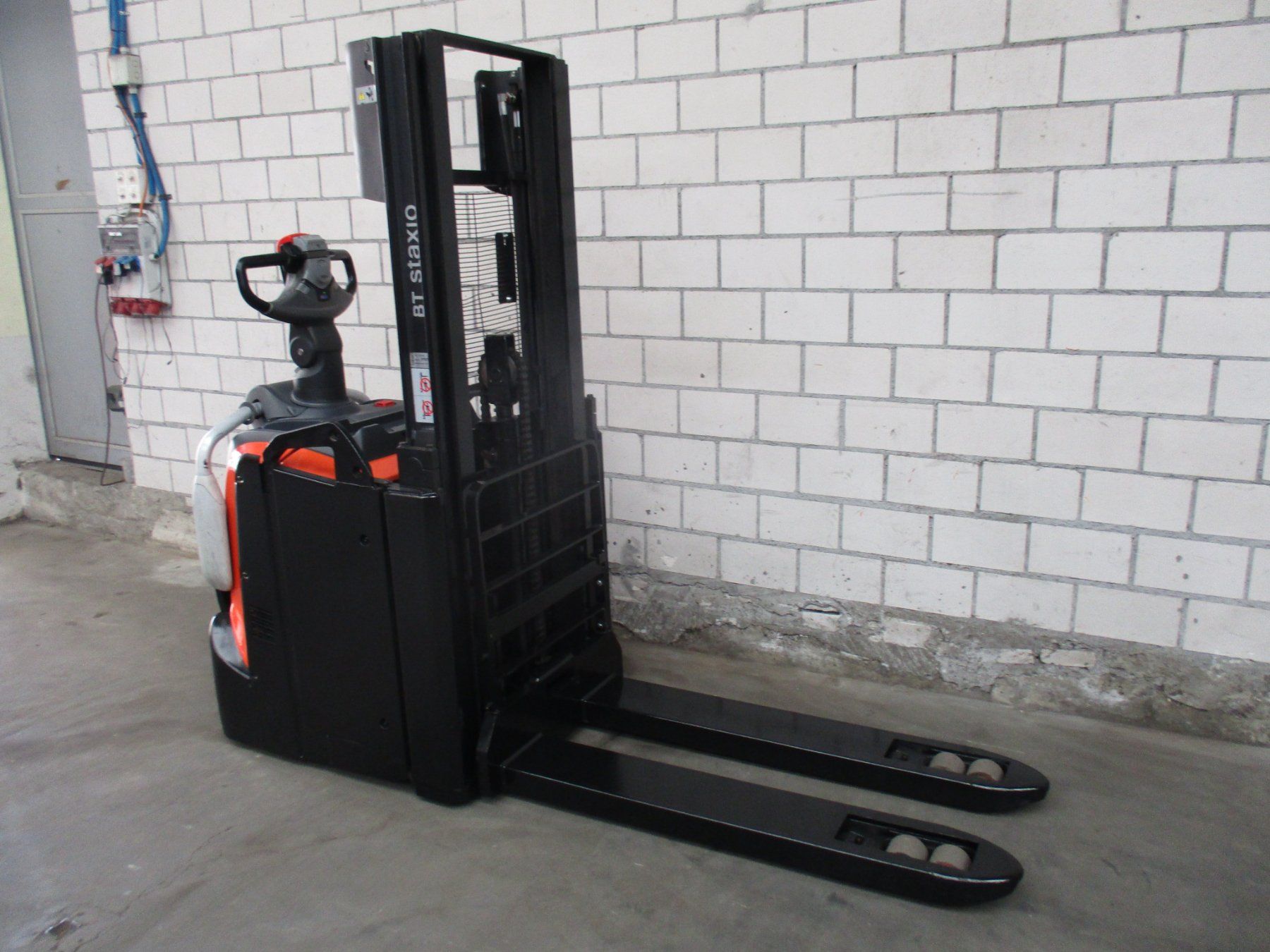 Toyota Carrelli elevatori e a forche: STAPLER TOYOTA SPE200D AMEISE 30 – Usato da Seon venduto da zomahandel 6