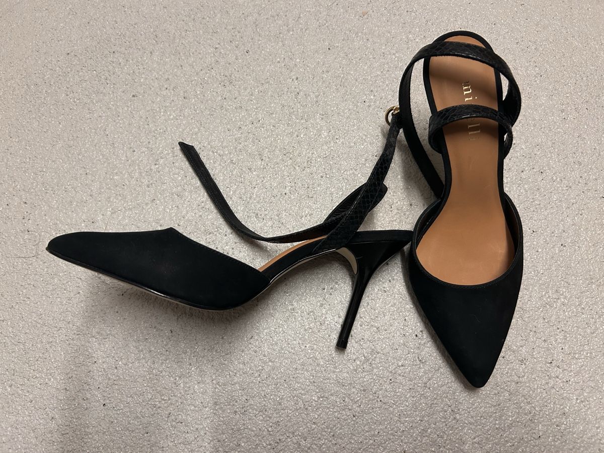 Scarpe da donna: Black leather high heels – Nuovo (secondo la descrizione) da Meierskappel venduto da yqy_b5bm 1