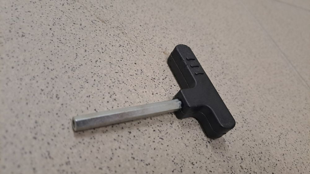 Rhino Rack Security Key Short Schlüssel (Gebraucht) in Caslano für CHF ...