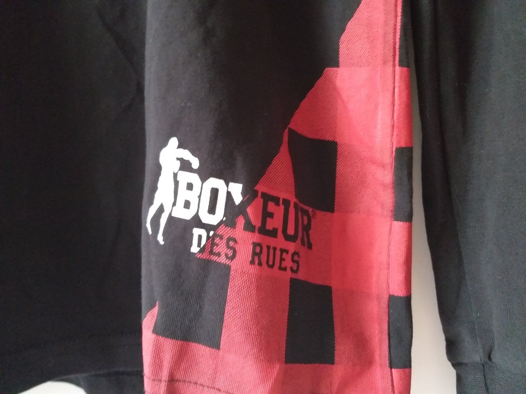 Boxeur Des Rues Pullover & Sweatshirts: BOXEUR DES RUES Pullover taille / Grosse M – Gebraucht aus Cossonay-ville von Super-Price-Quality 2
