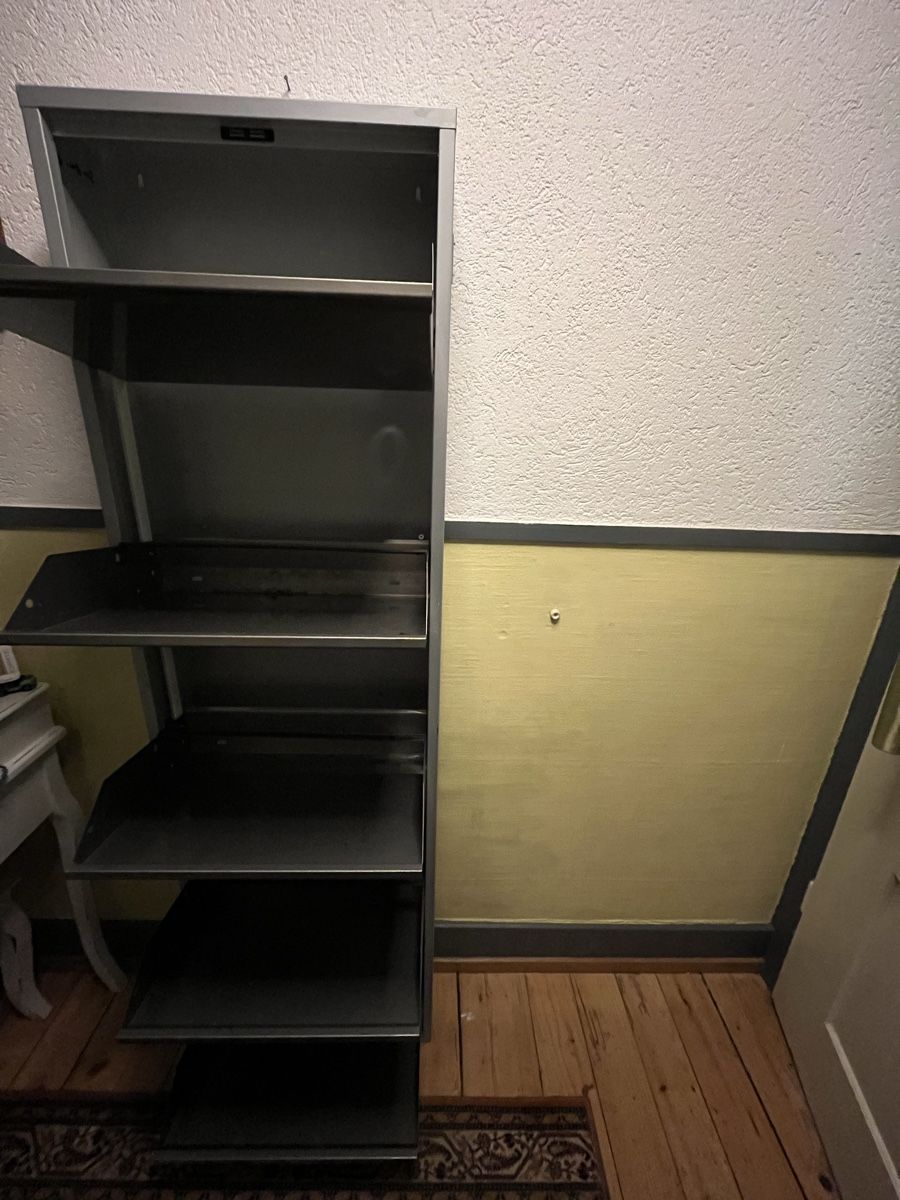 Guardaroba: Schuhkasten – Usato da Eschenz venduto da glettise24 1