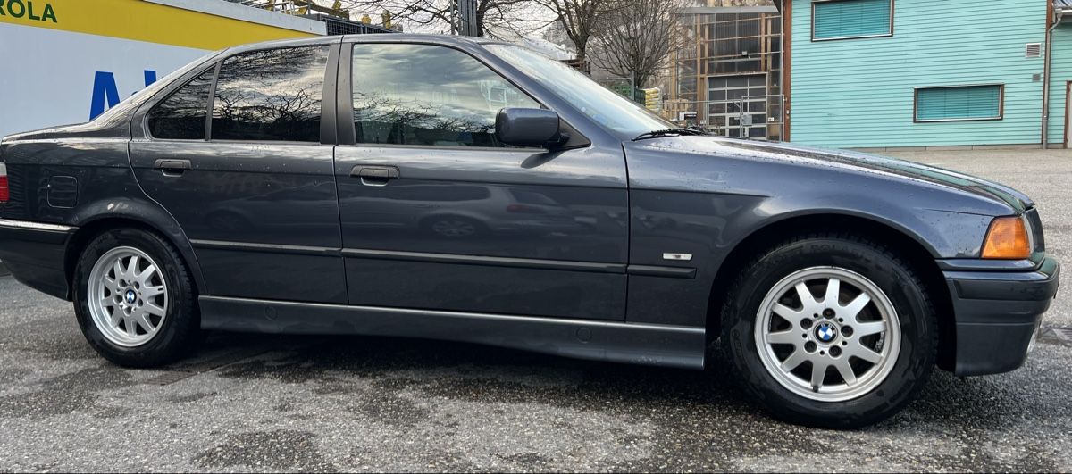 BMW Automobili: BMW E36 328i Originalzustand – Usato da Balsthal venduto da swissck 3
