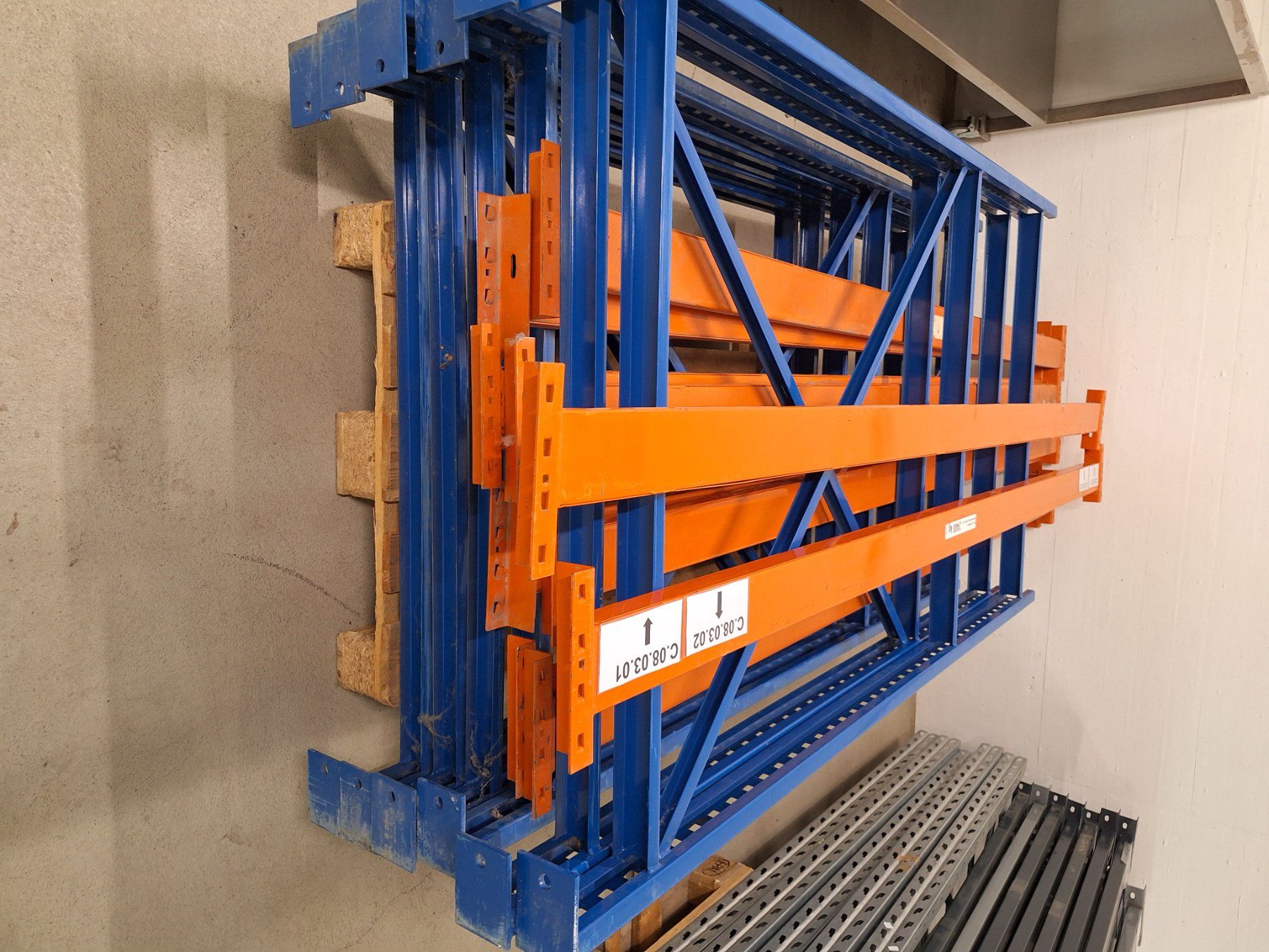 Scaffali: 5 Regale zu verkaufen m. 6 Seitenelementen & 10 Längsträgern – Usato da Kirchberg BE venduto da Hermi73 1