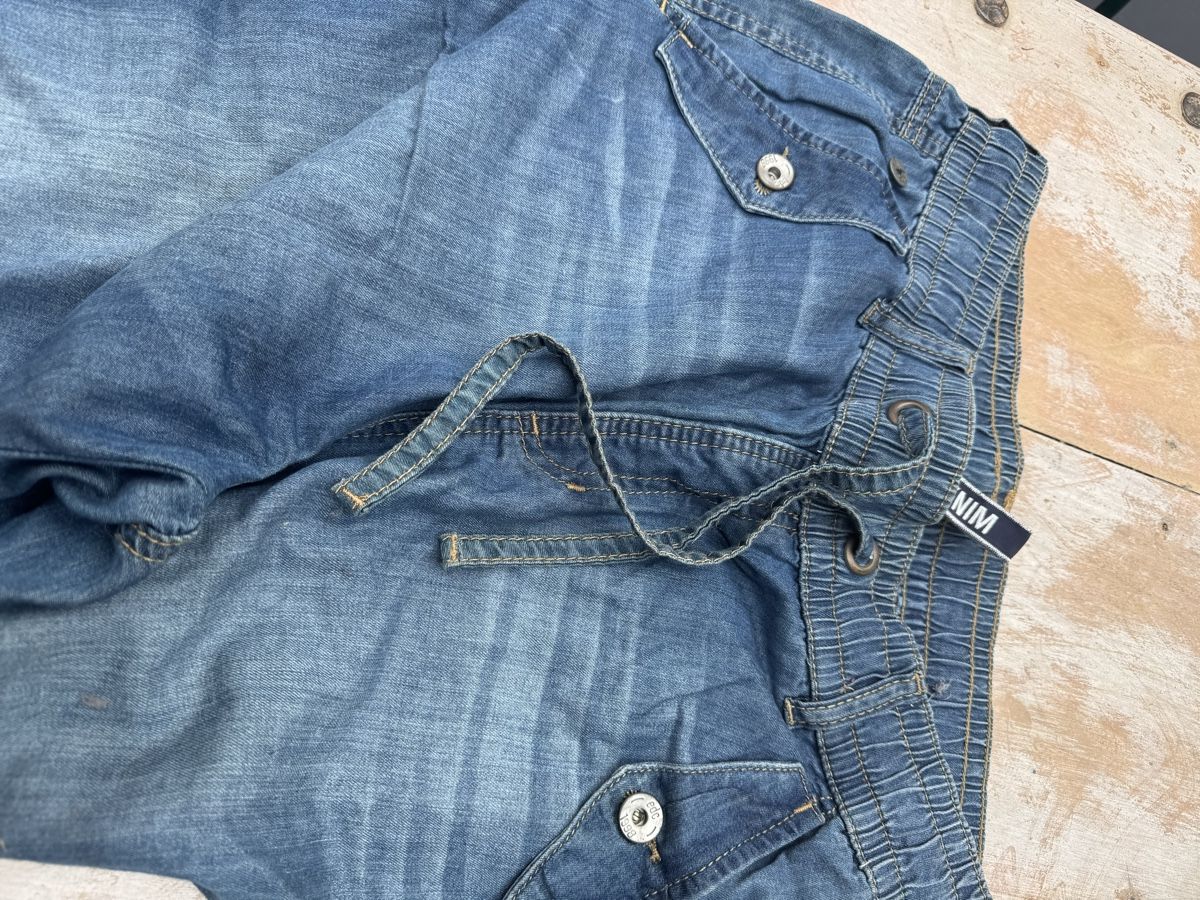Jeans: Denim 3/4 Jeans,Grösse 29 – Usato da Visp venduto da Pastis 2