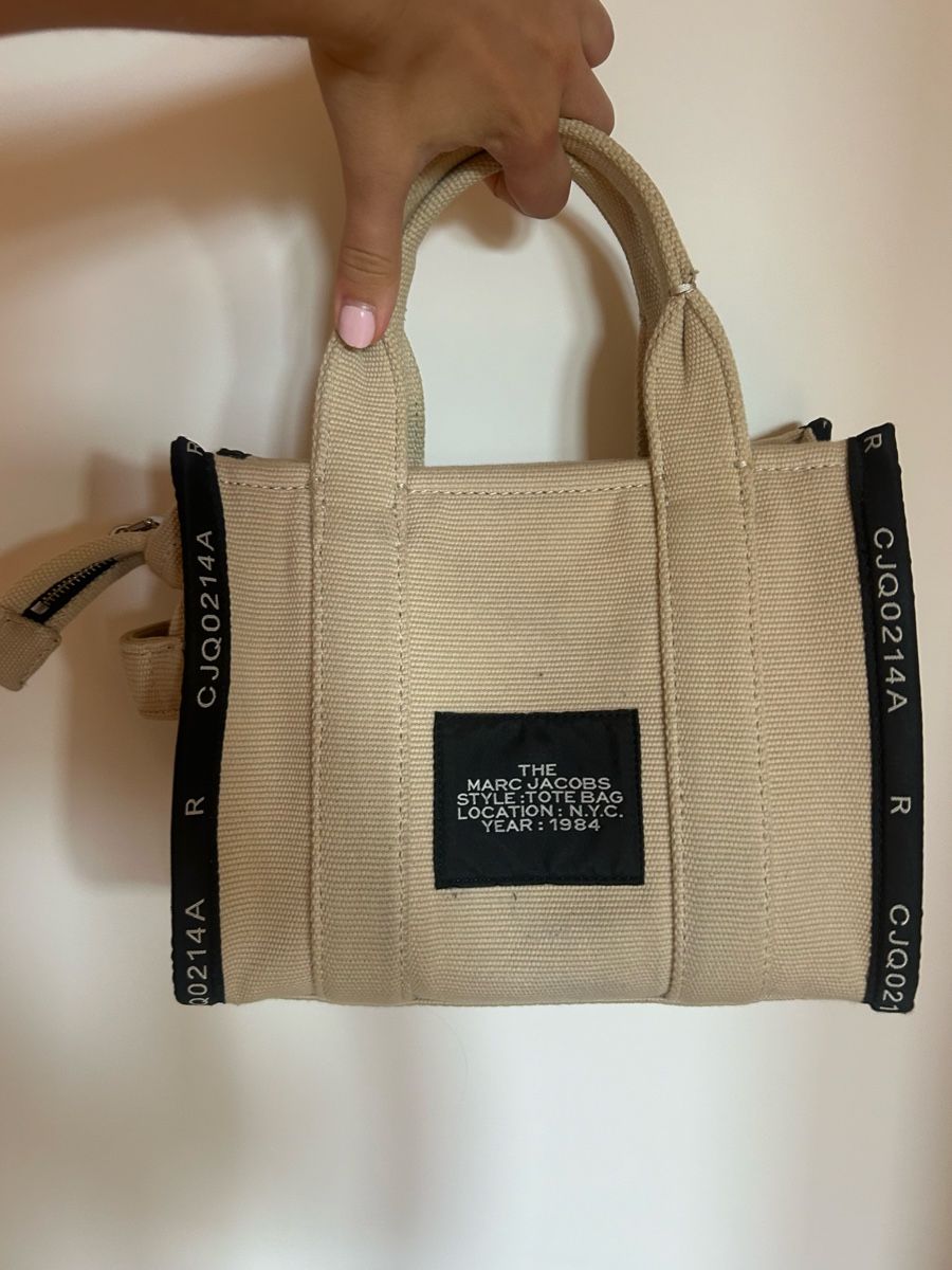 Marc Jacobs Sacs femmes: Marc Jacobs Tote Bag Beige Klein – D'occasion à Mönchaltorf par johanna_k06 1