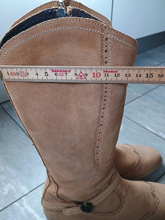 Scarpe da donna: Stiefel Belstaff Wildleder Gr. 40 – Usato da Ramosch venduto da chacarera 4