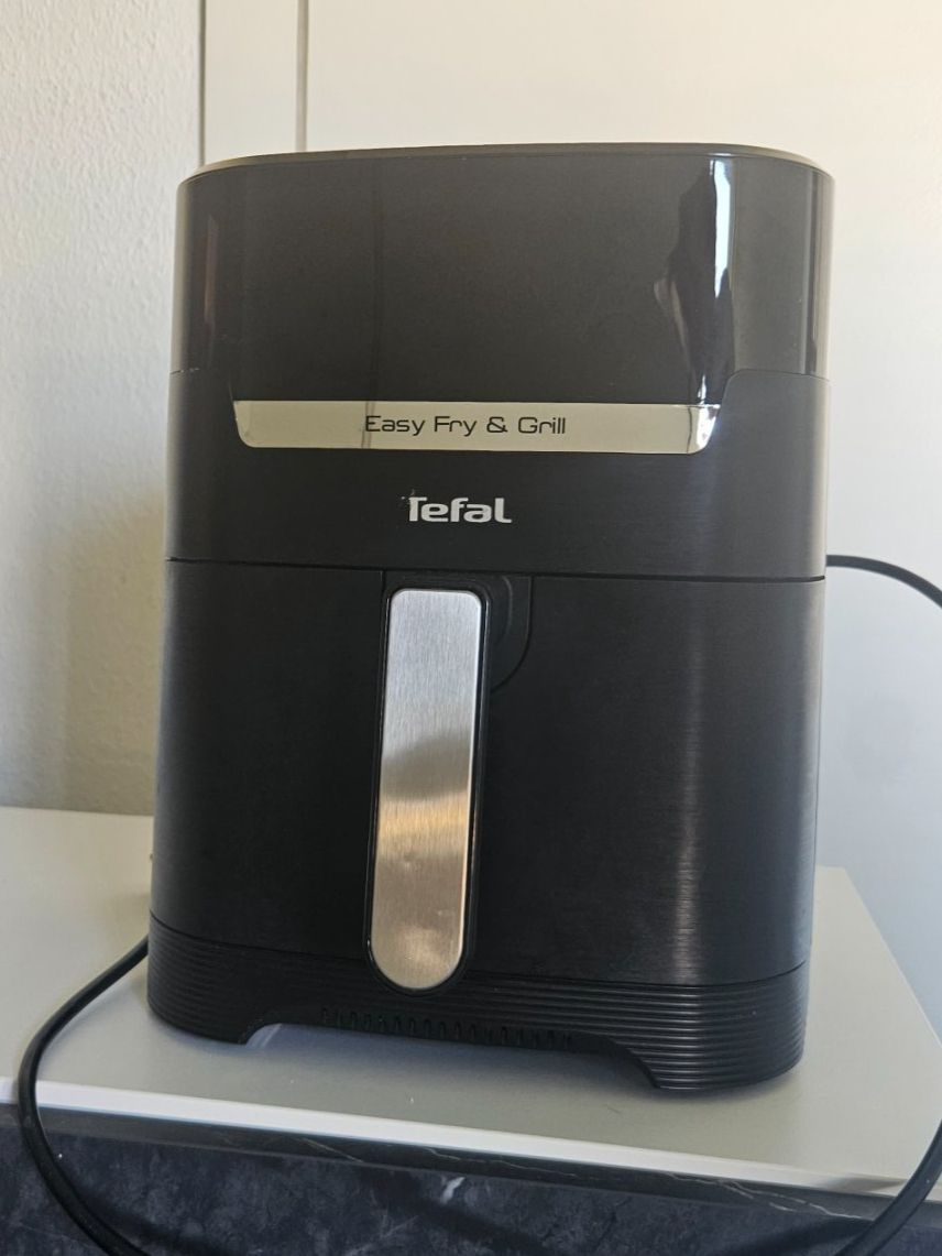 Küchengeräte: Airfryer Tefal – Gebraucht aus Wollerau von mir_5qld
