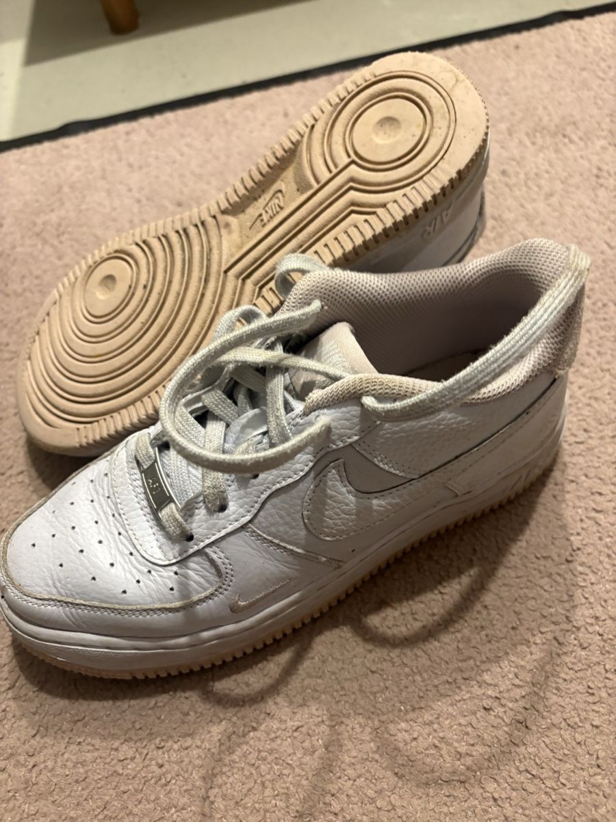 Schuhe für Jungen: Turnschuhe – Gebraucht aus Lufingen von mmk_zb7y