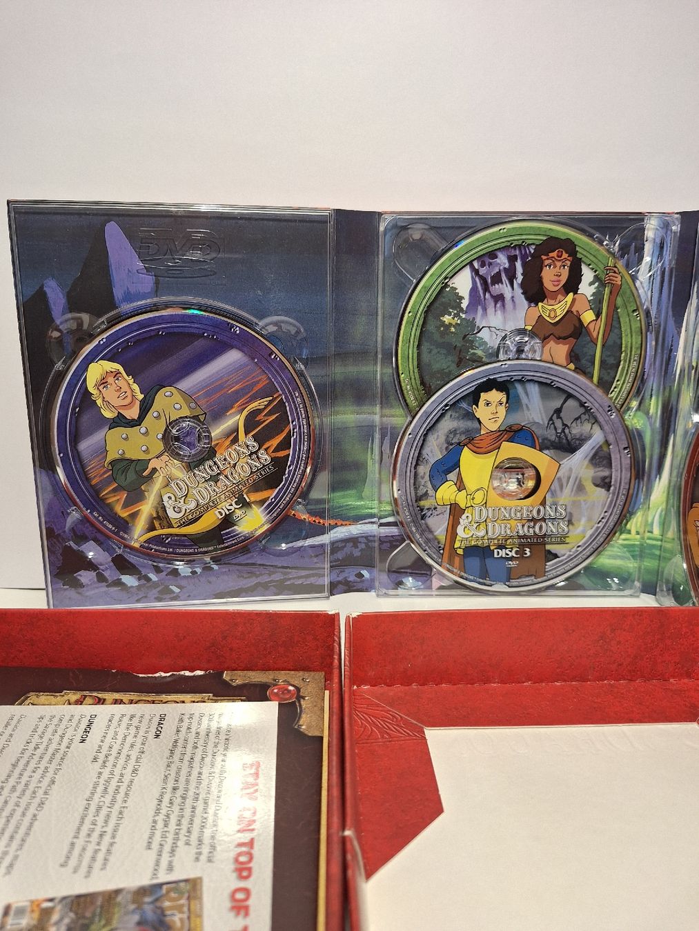Tutti i DVDs: Dungeons & Dragons THE COMPLETE ANIMATED SERIES 5-Disc – Usato da Pfäffikon SZ venduto da TobyPeterson 2