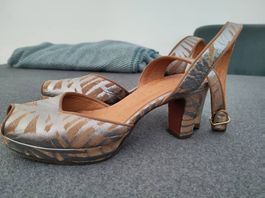 Wunderschöne Chie Mihara Sandalen Grösse 36