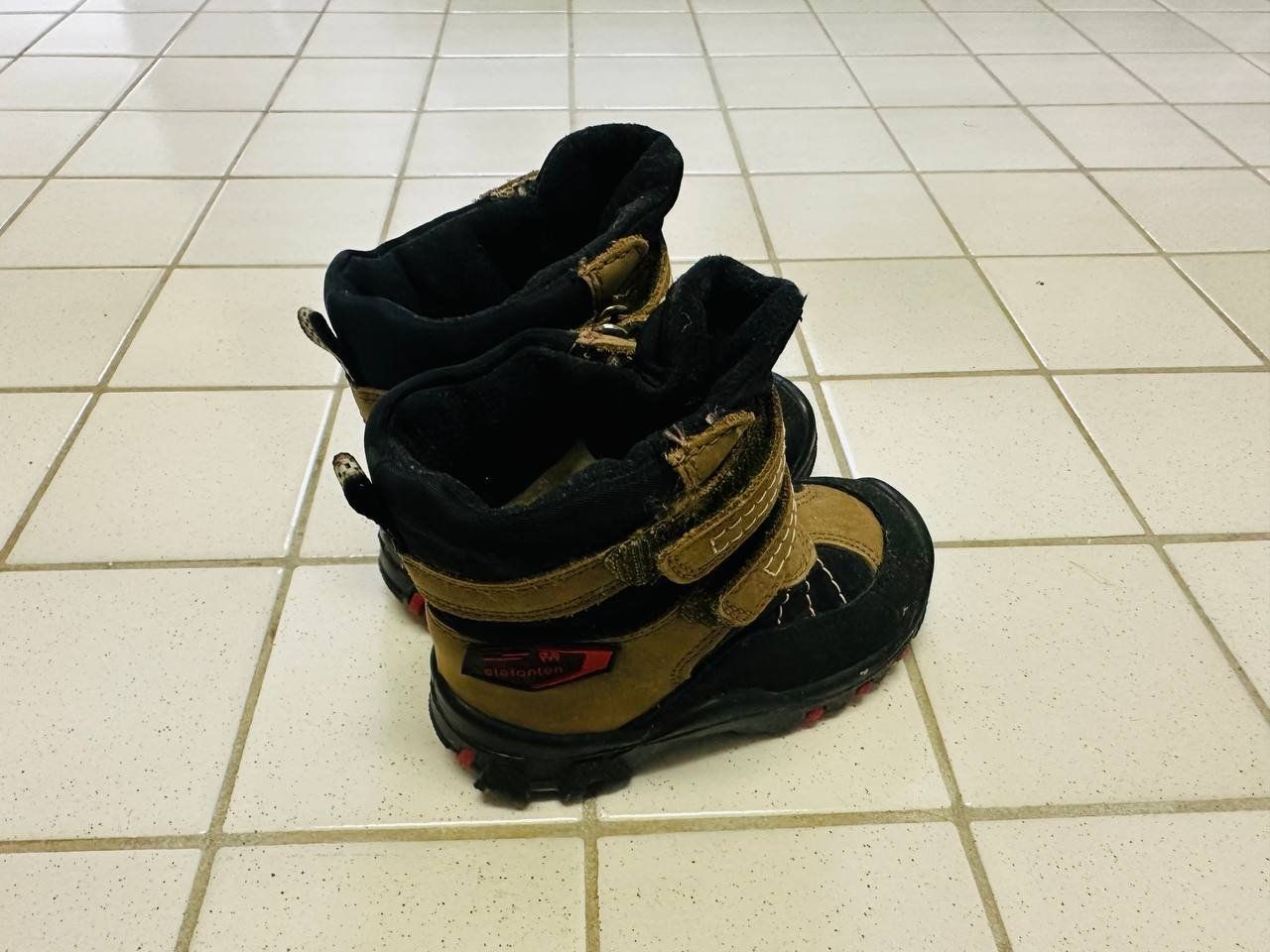 Elefanten Scarpe per ragazzi: Elefanten Winterstiefel Gr. 21 – Usato da Basel venduto da MHJME 1
