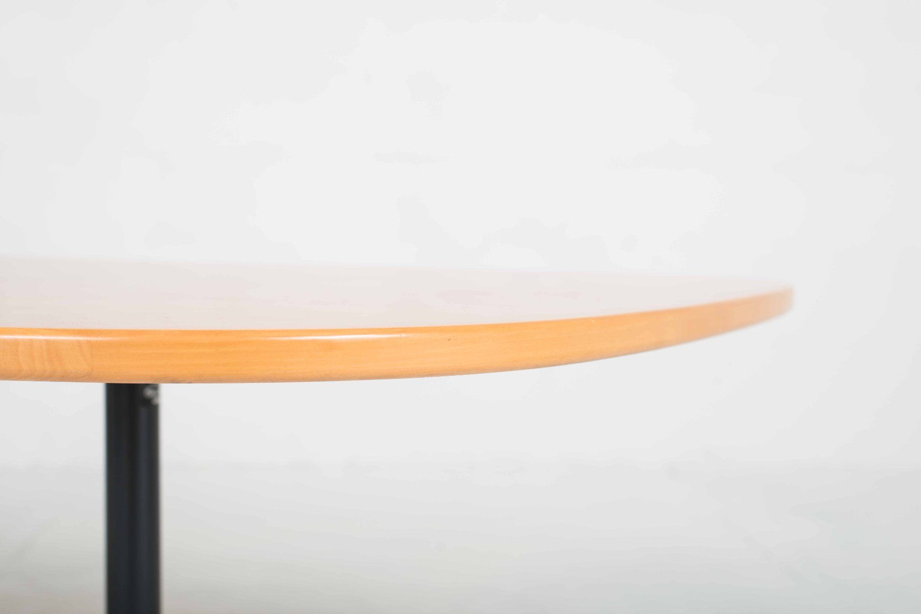 Vitra Tables: Vitra Segmented Table von Charles & Ray Eames, 230cm x 137cm – D'occasion à Zürich par STUZH38 7