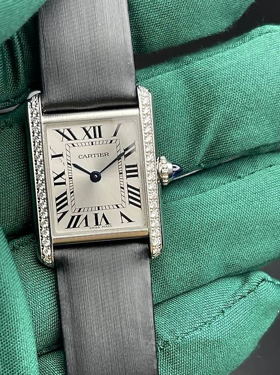 Cartier Orologi: Cartier Tank Must Ref. W4TA0016 Silver Dial Case Diamond – Usato da Lugano venduto da luganotopwatches 5
