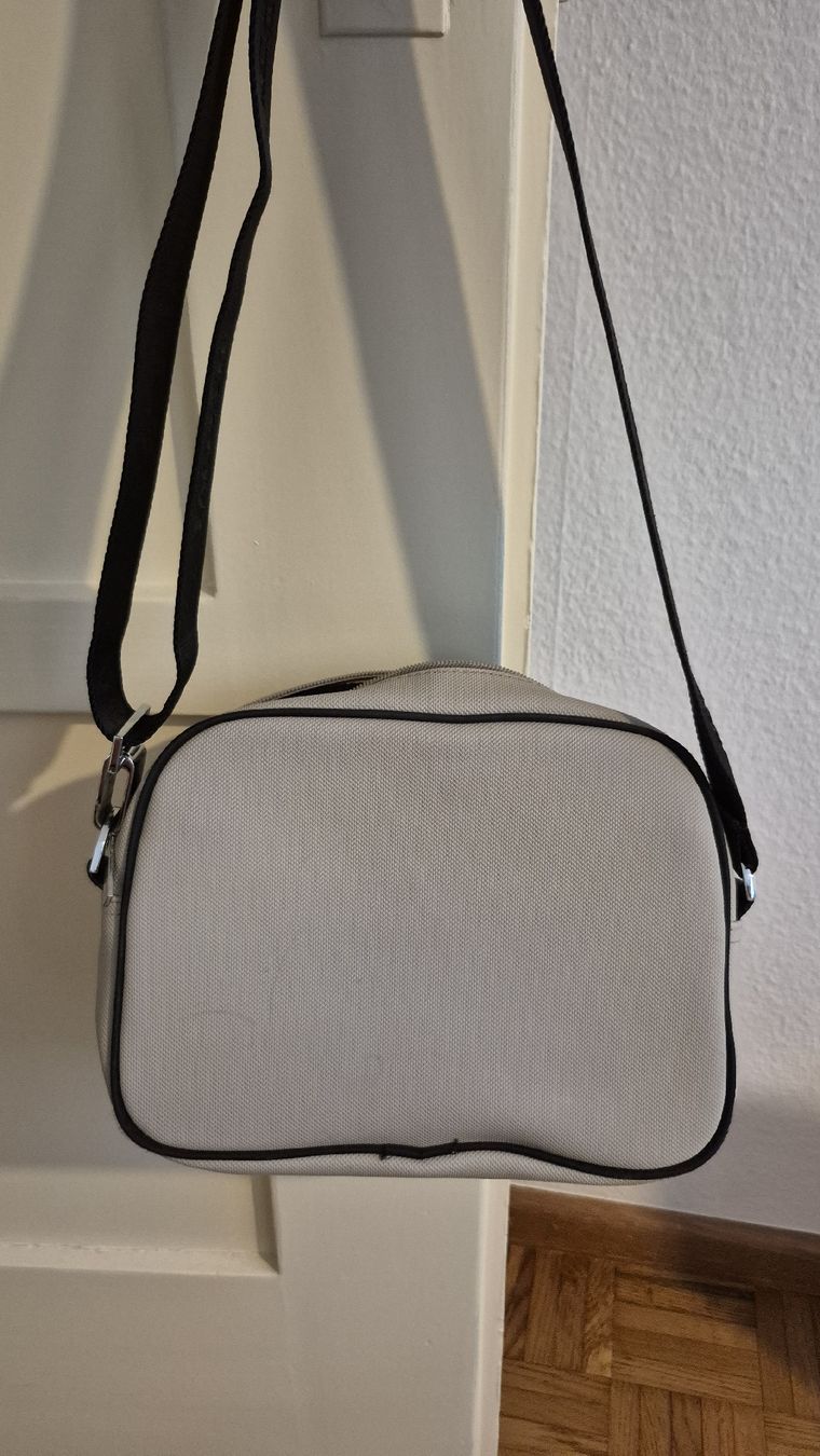 Lacoste Taschen: Lacoste Tasche – Gebraucht aus Zürich von Knauelrockerin 3